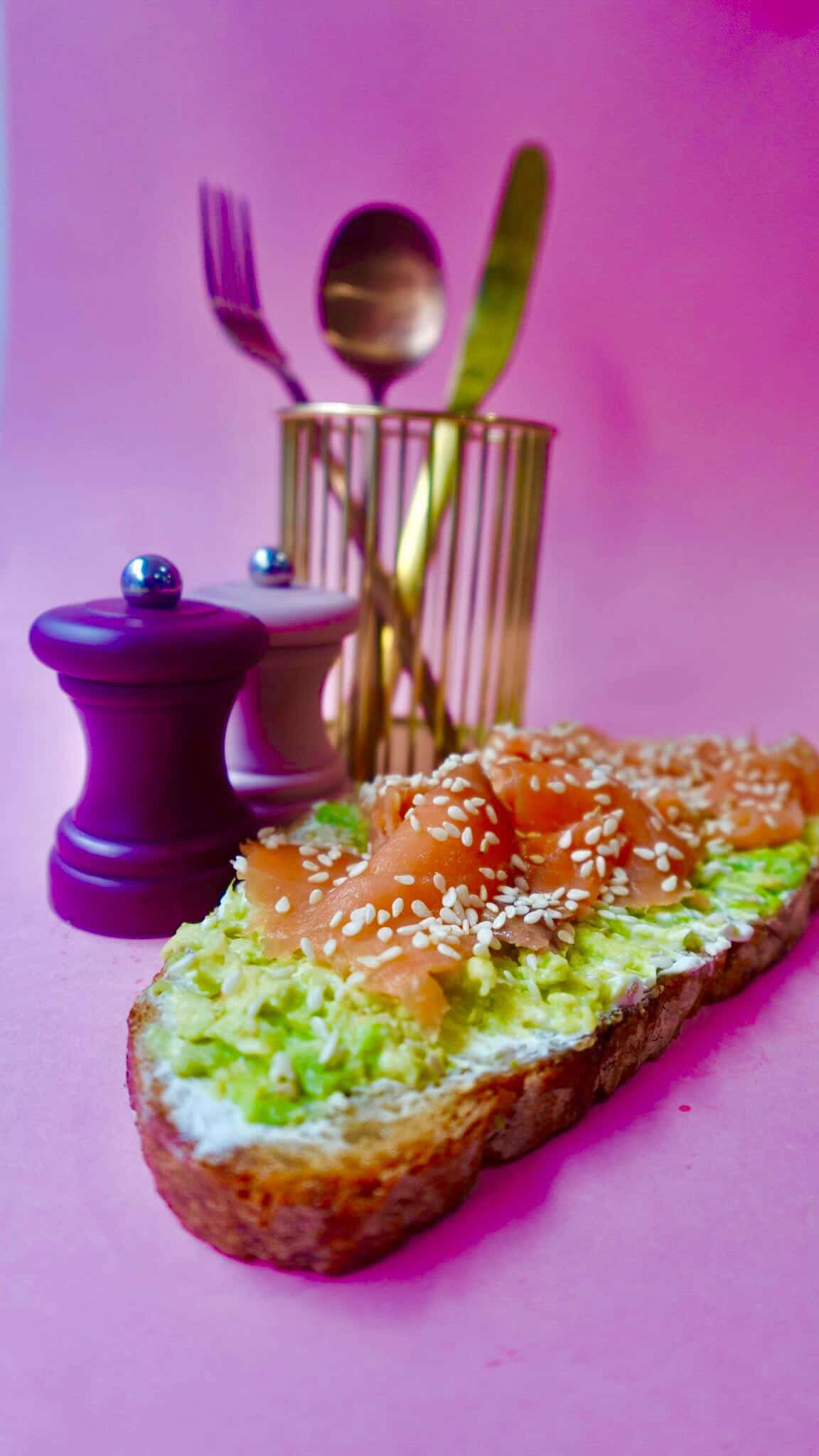 Avocado toast saumon